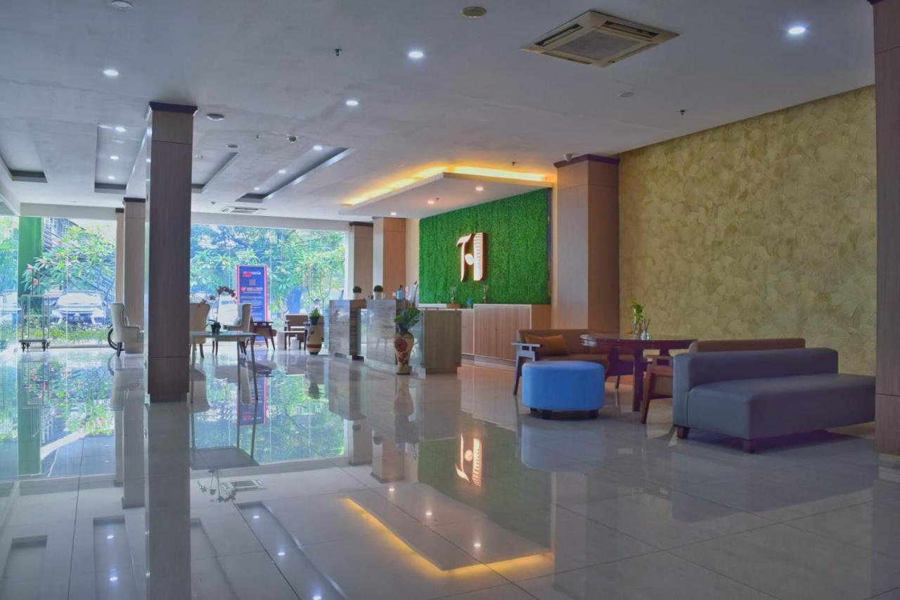 Terraz Tree Hotel Jakarta Exterior foto