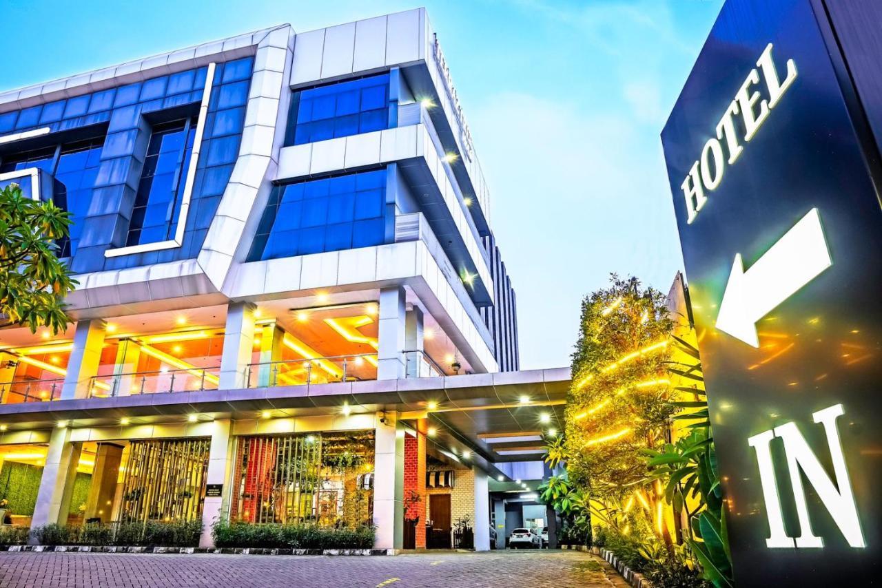 Terraz Tree Hotel Jakarta Exterior foto