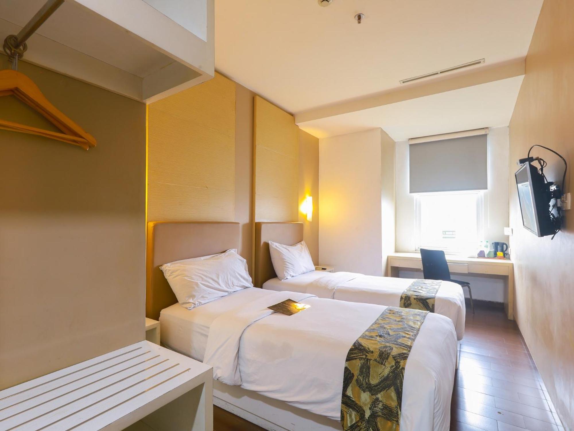 Terraz Tree Hotel Jakarta Exterior foto
